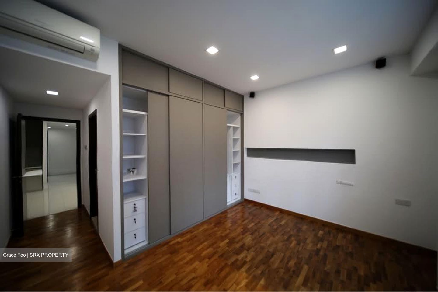 Euro-Asia Court (D9), Apartment #571813181